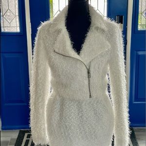Women’s matching set jacket and skirt NWT